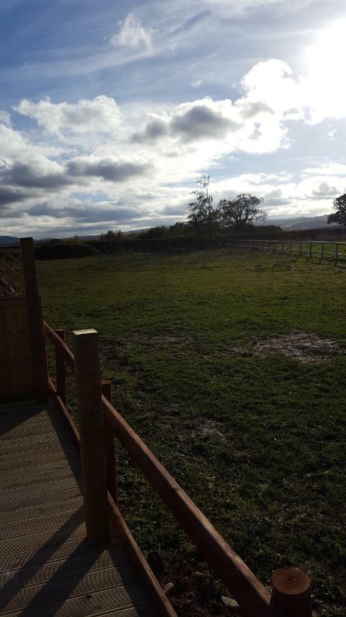 Ruth'S Refresh Country Retreat With Private Hot Tub Villa Shrewsbury Exterior foto